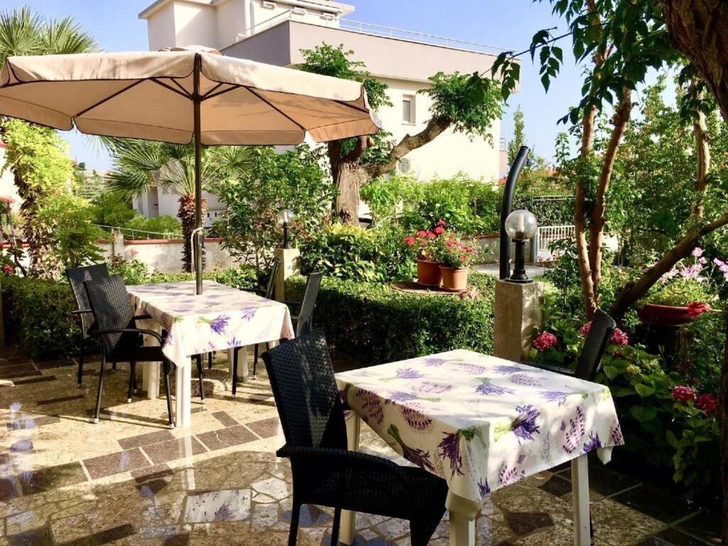 Apartments Zdenka - Garden Terrace Barbat na Rabu Bagian luar foto