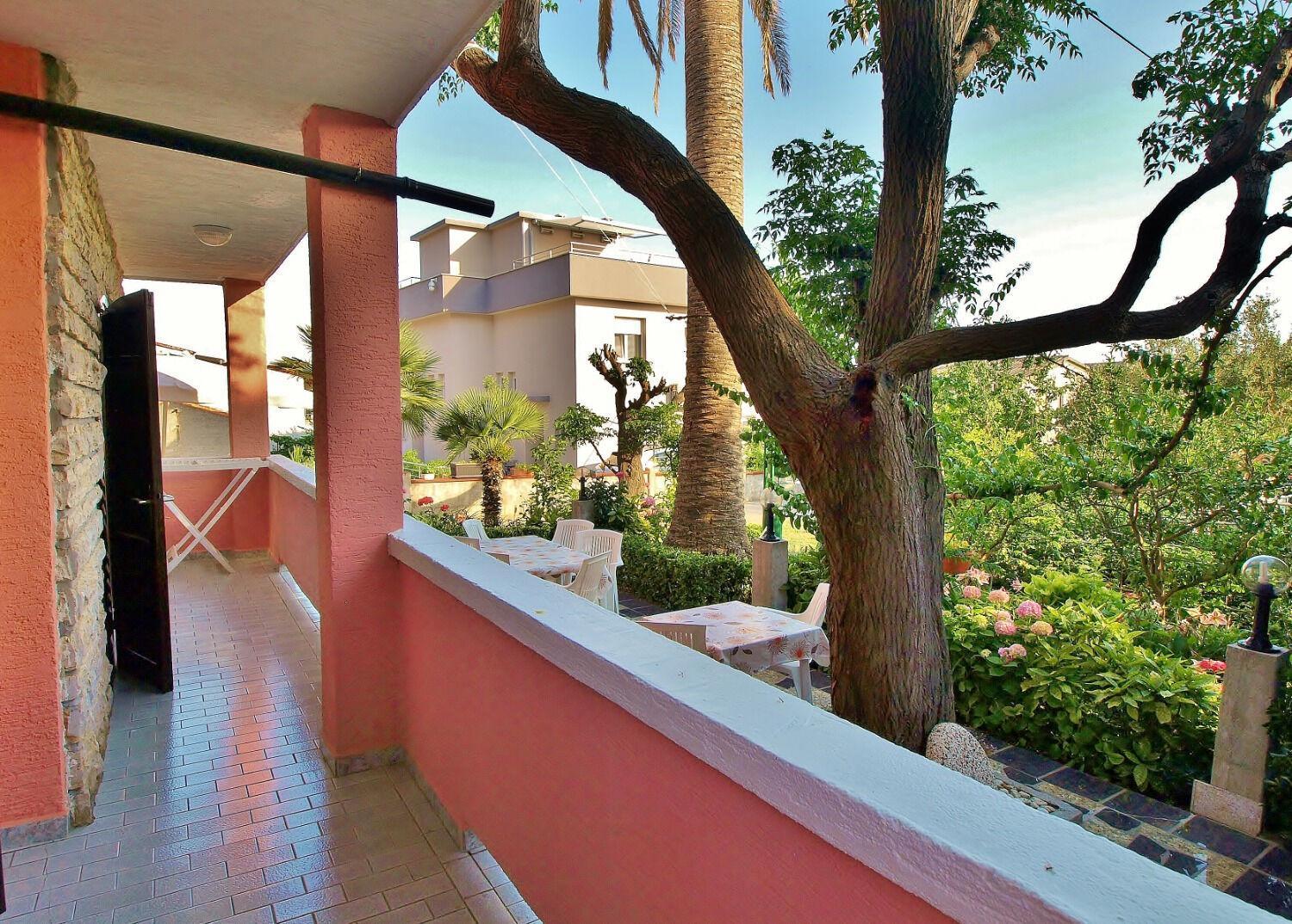 Apartments Zdenka - Garden Terrace Barbat na Rabu Bagian luar foto